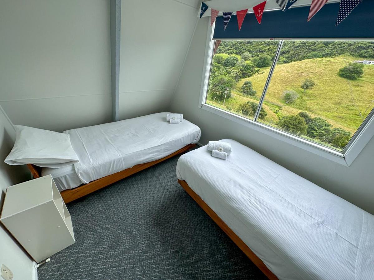 Pohutukawa Coastal Chalets Coromandel Bagian luar foto