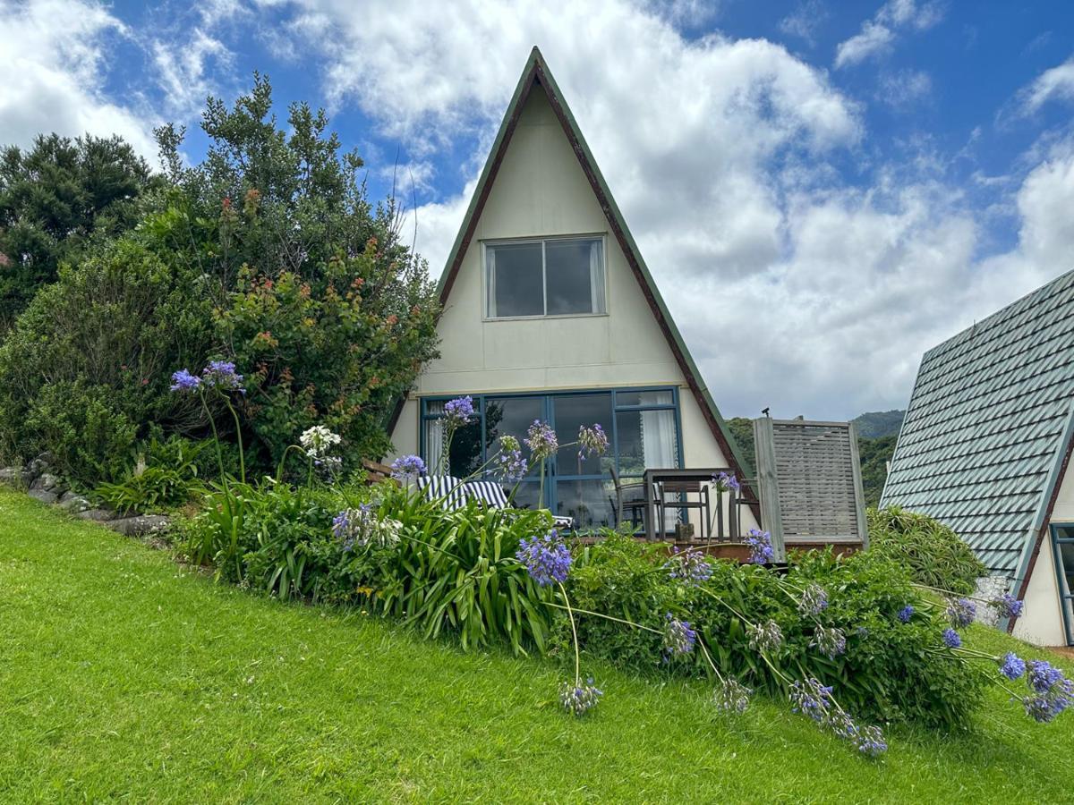 Pohutukawa Coastal Chalets Coromandel Bagian luar foto