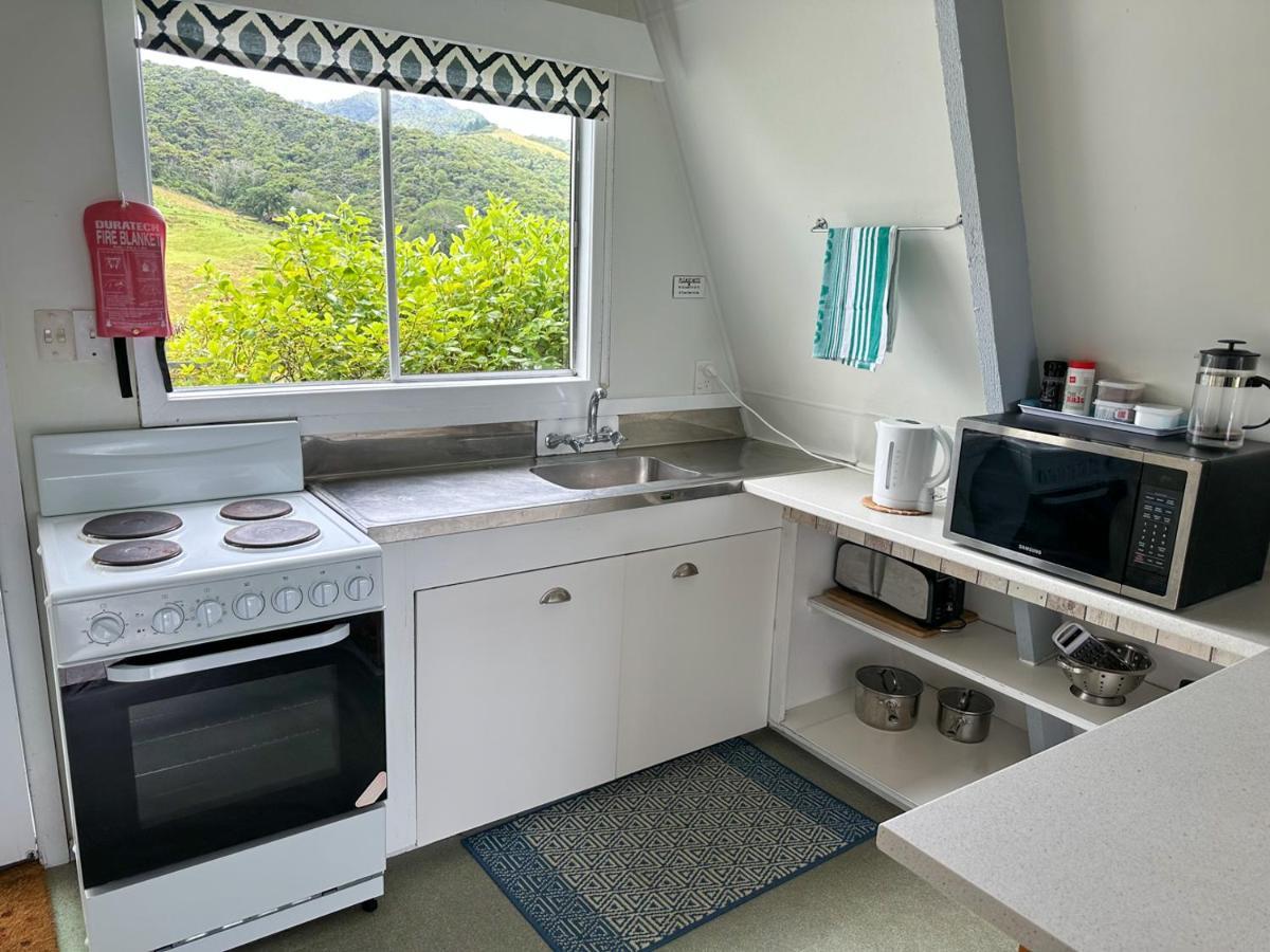 Pohutukawa Coastal Chalets Coromandel Bagian luar foto
