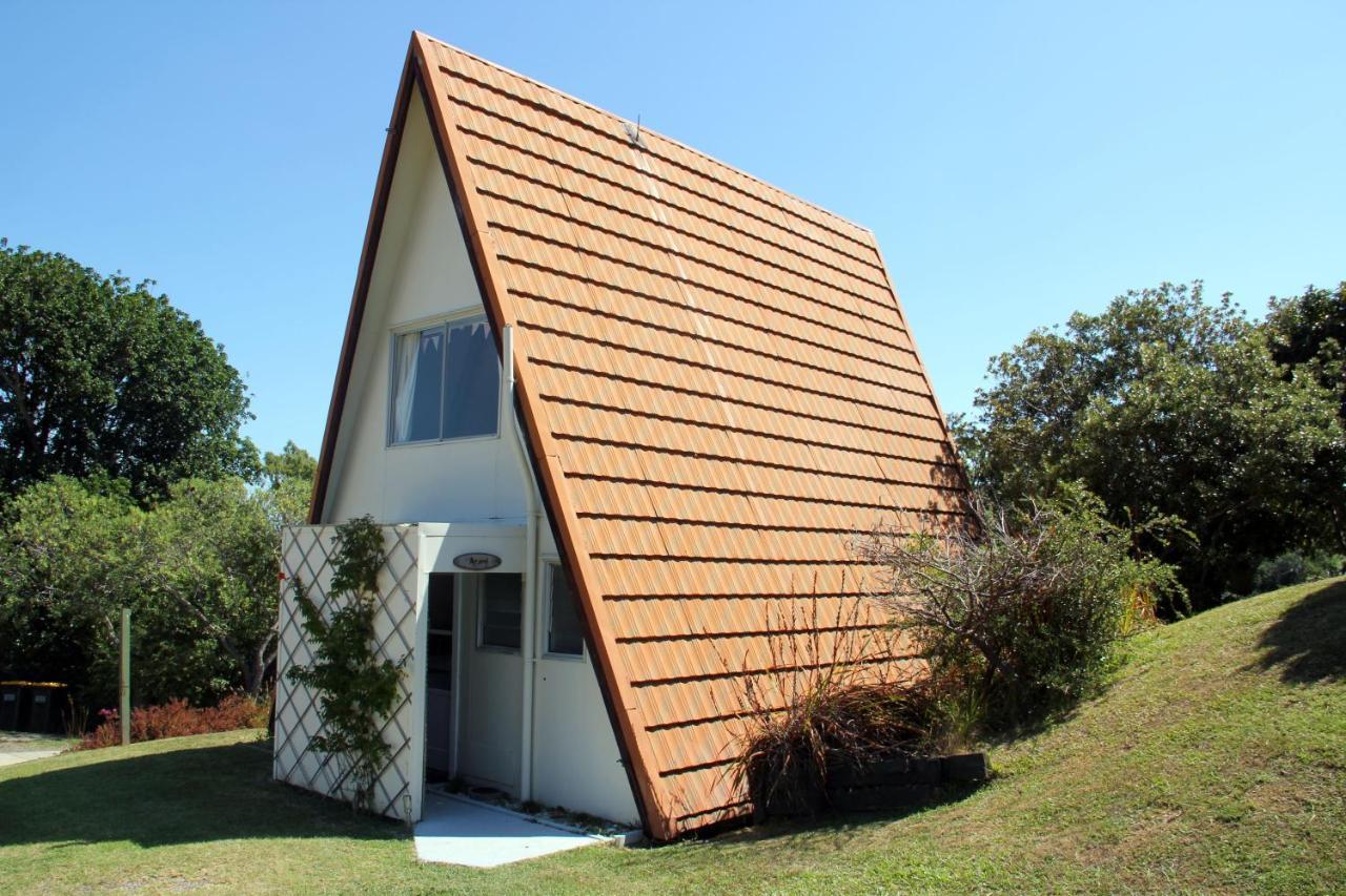 Pohutukawa Coastal Chalets Coromandel Bagian luar foto